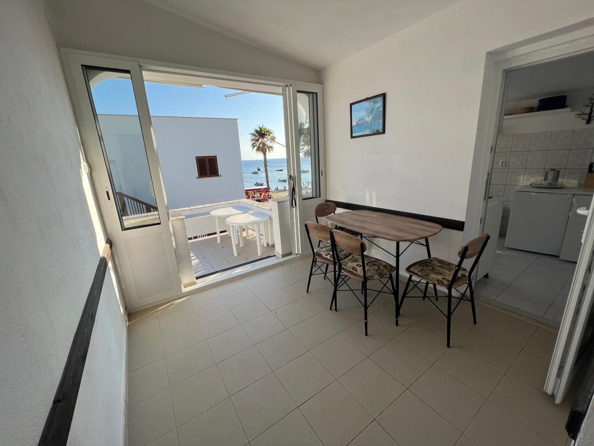 Emko Apartmens Vir Appartement Buitenkant foto